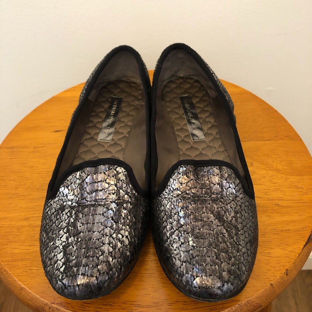 BCBG Maxazria pewter leather flats, US 6